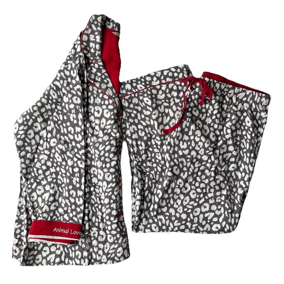 Soft Surroundings 2-PC Pajama Set Gray/White Flannel Animal Print Red Trim Sz 1X - Picture 2 of 15
